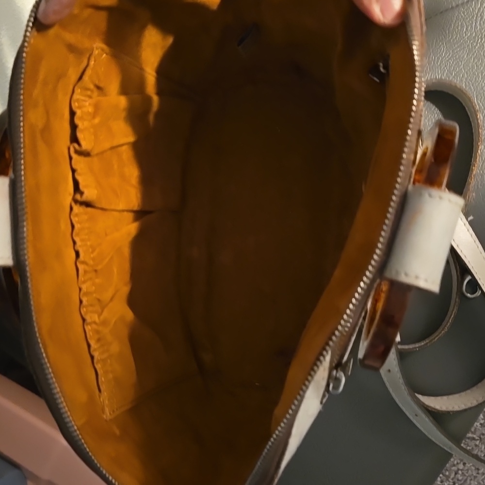 Purse - Picture 3 of 3